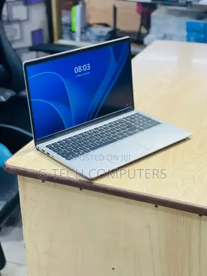 New Laptop Dell Inspiron 15 3521 8GB AMD Ryzen 5 SSD 512GB