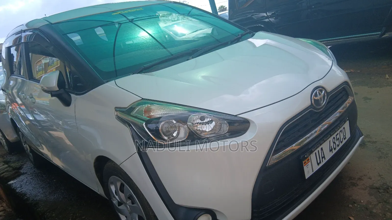 Toyota Sienta 2016 White