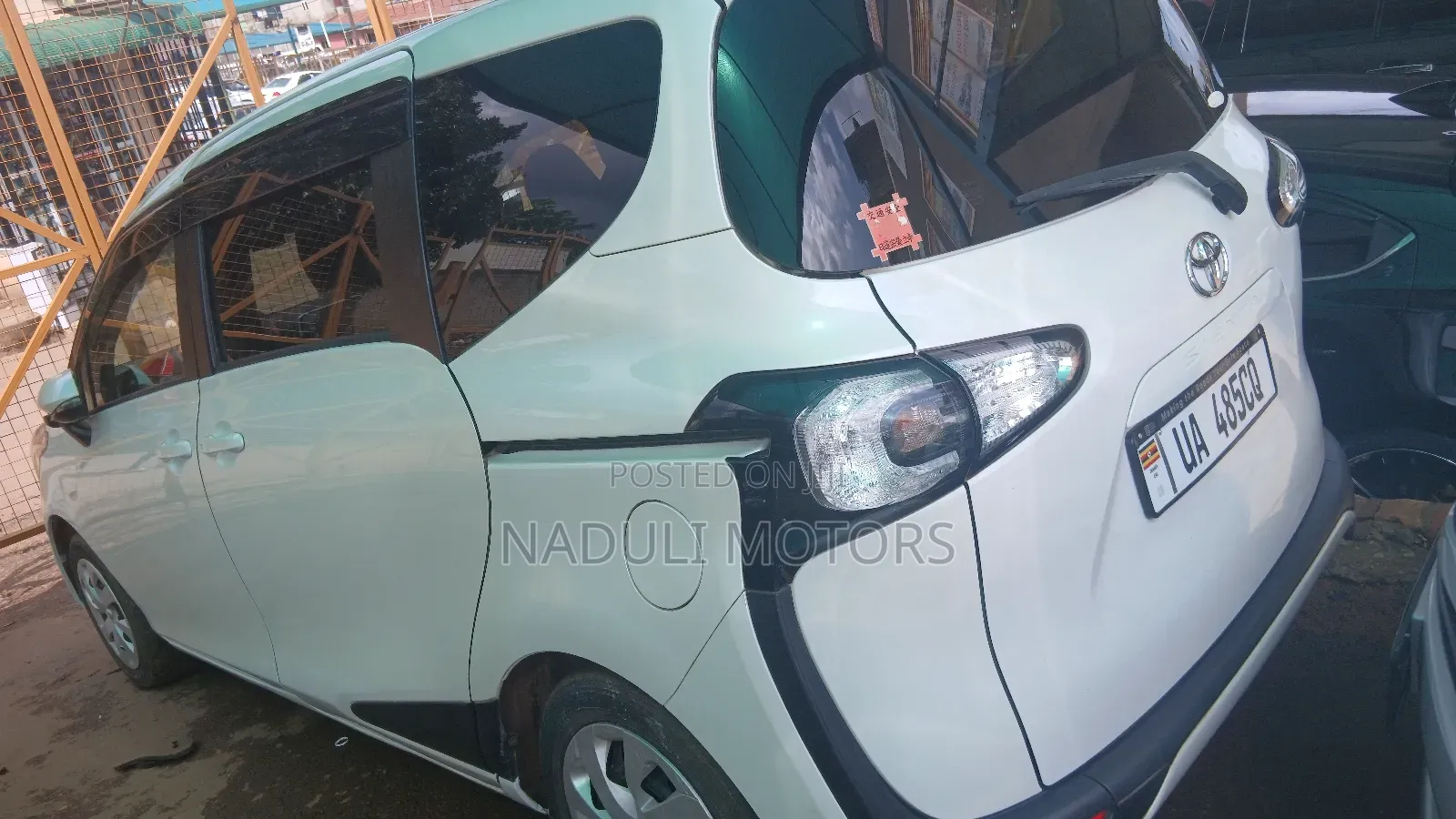 Toyota Sienta 2016 White