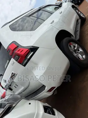 Toyota Land Cruiser Prado 2.7 2019 White