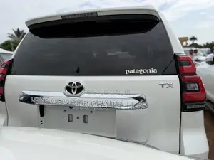 Toyota Land Cruiser Prado 2.7 2019 White