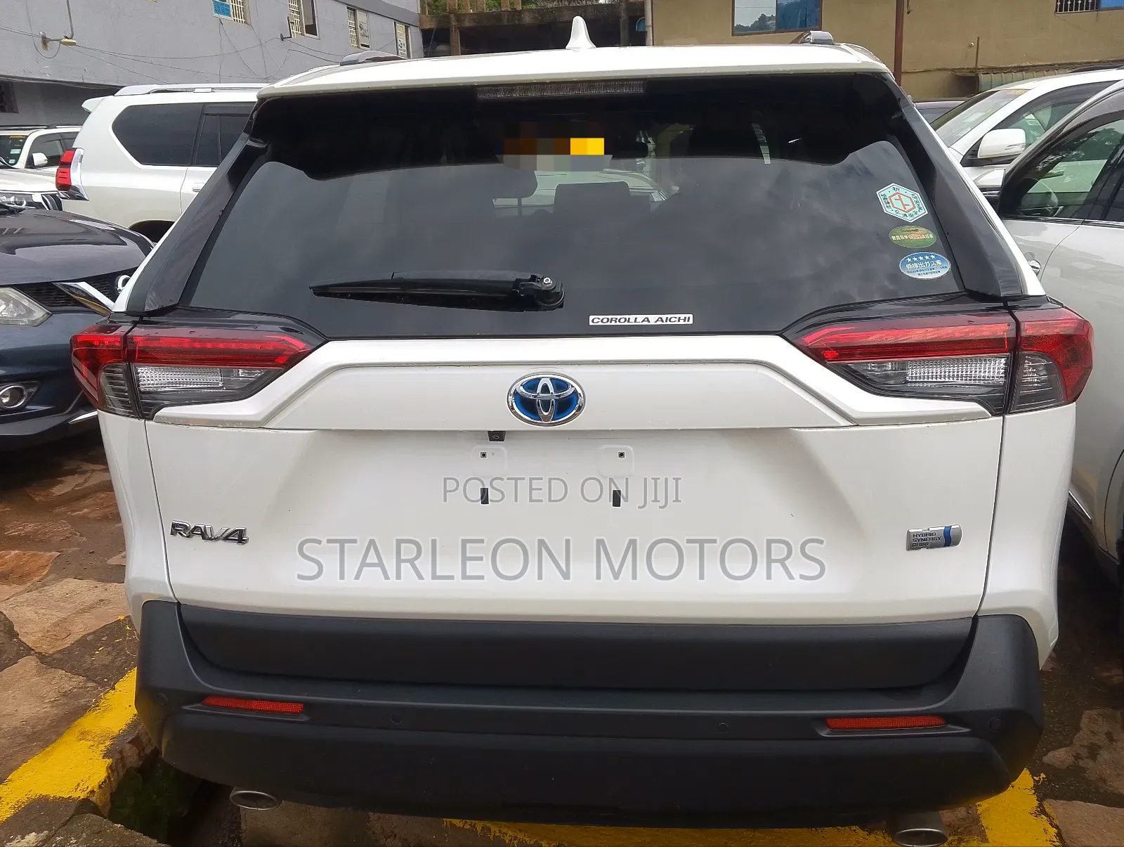 Toyota RAV4 XLE Premium AWD 2019 White