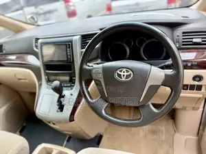 Toyota Alphard 2.4 Petrol AWD 2012 White