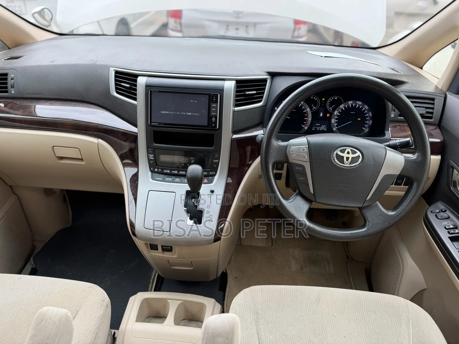 Toyota Alphard 2.4 Petrol AWD 2012 White