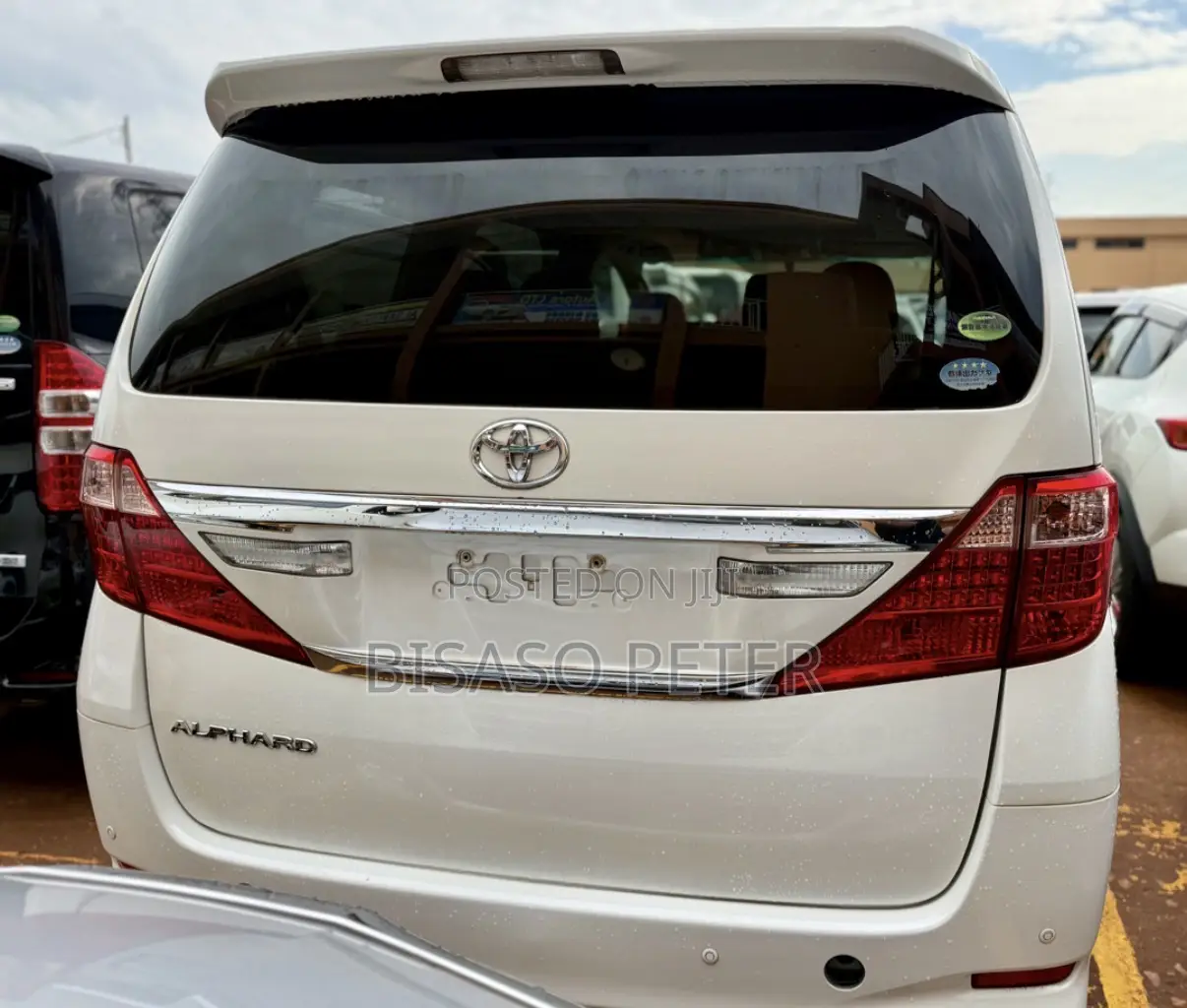 Toyota Alphard 2.4 Petrol AWD 2012 White