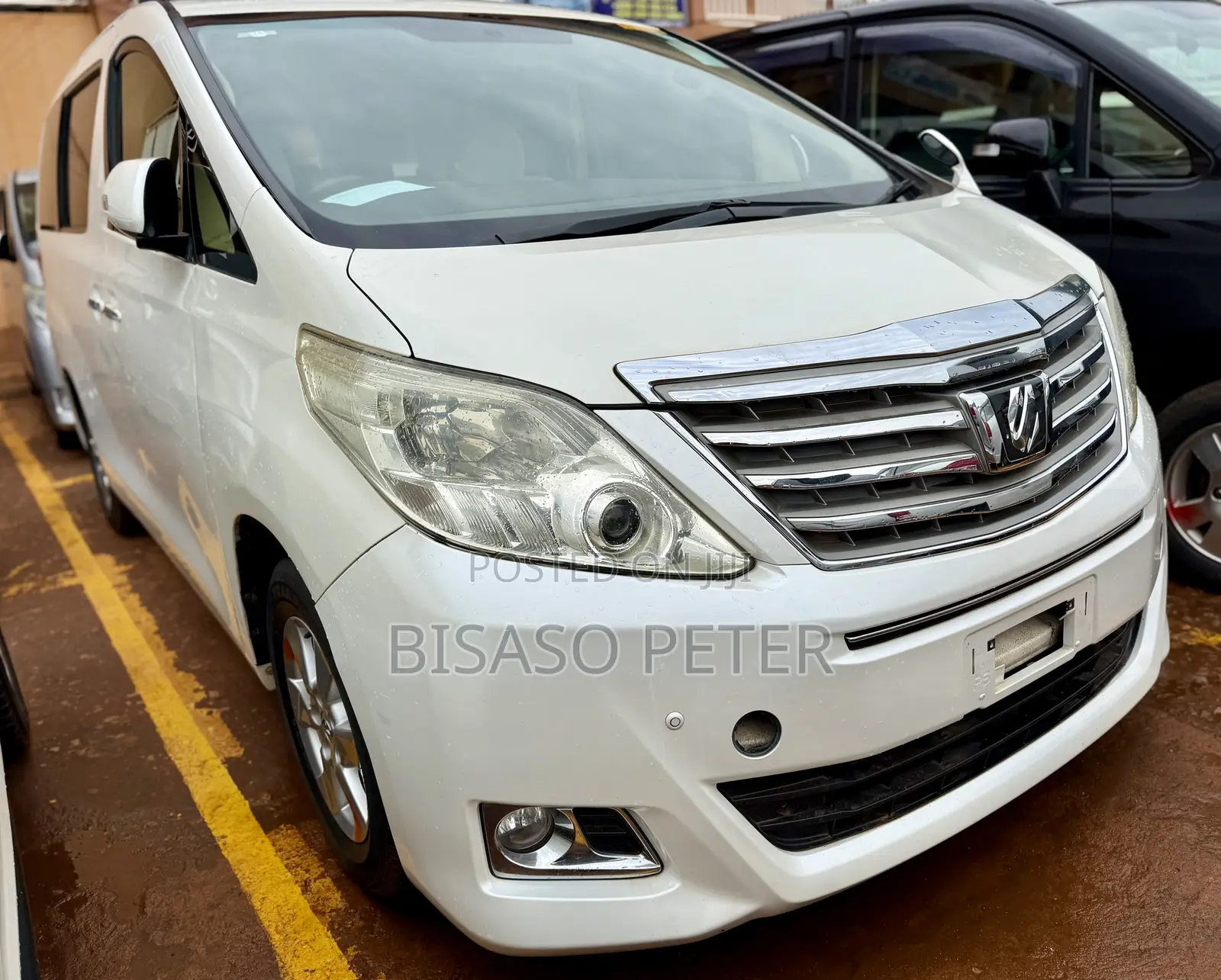 Toyota Alphard 2.4 Petrol AWD 2012 White