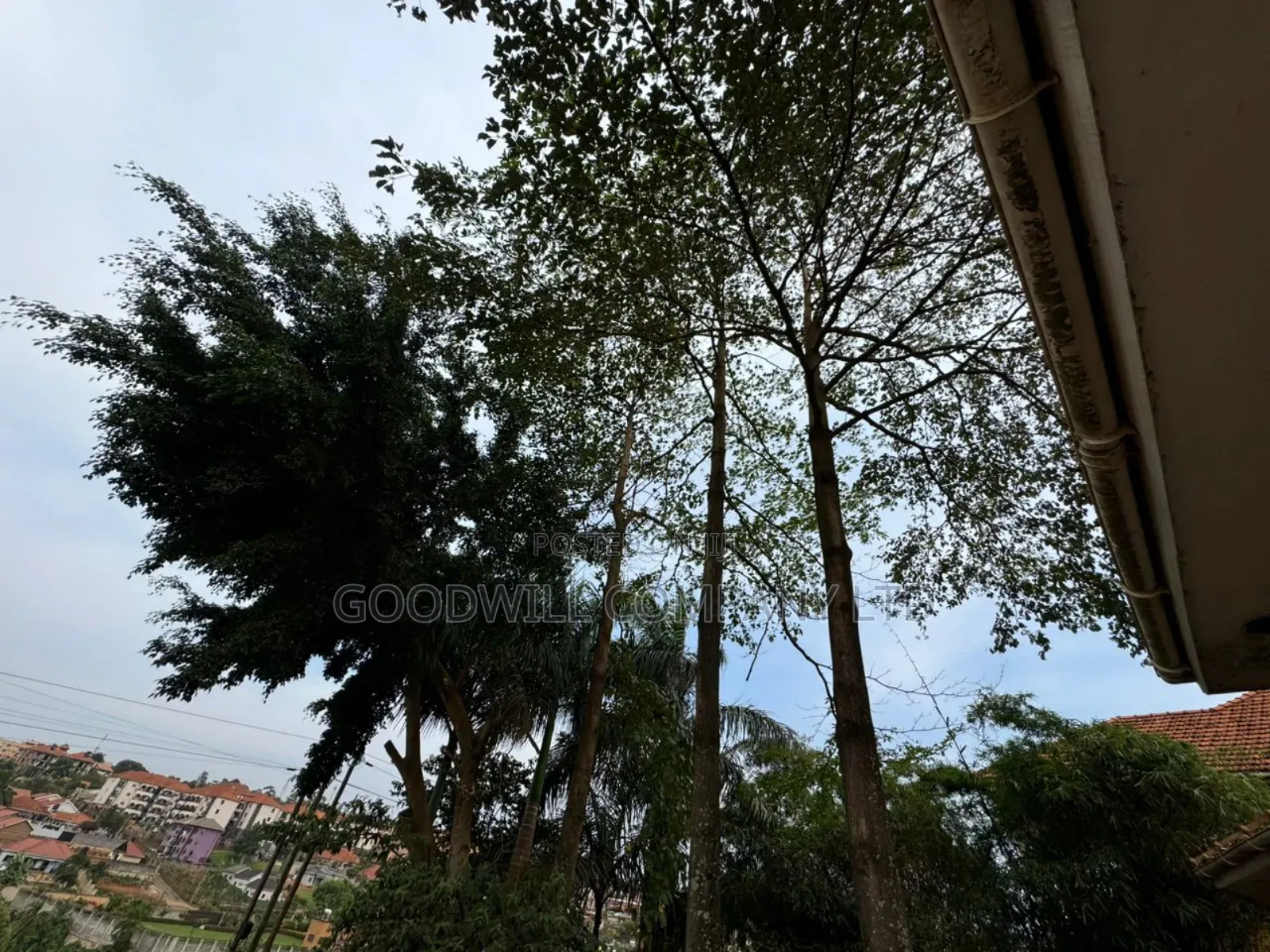 5bdrm House in Nalya Estate, Central Division for sale