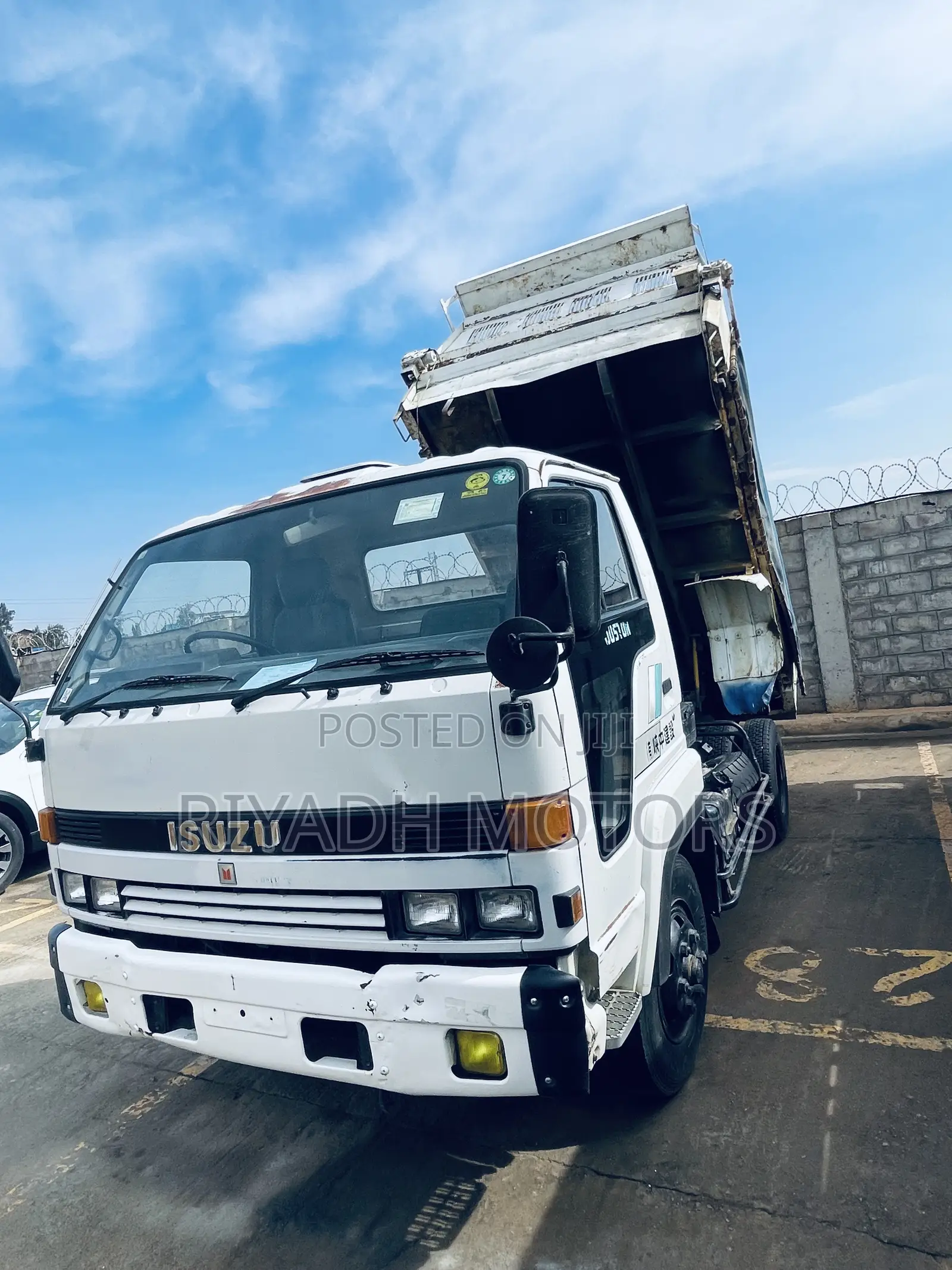 Juston Isuzu Double Light