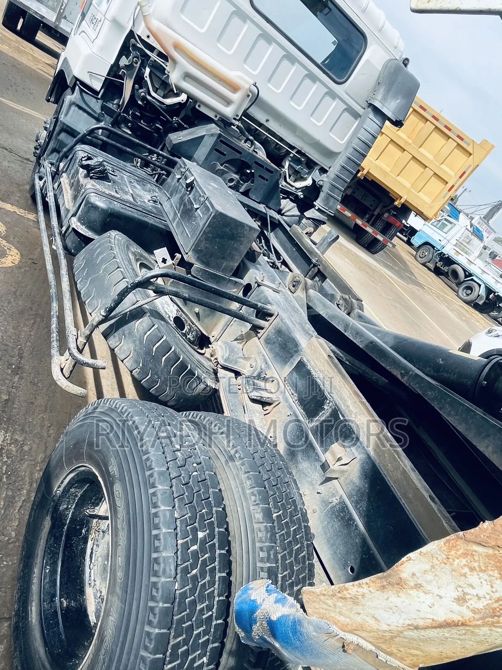 Juston Isuzu Double Light
