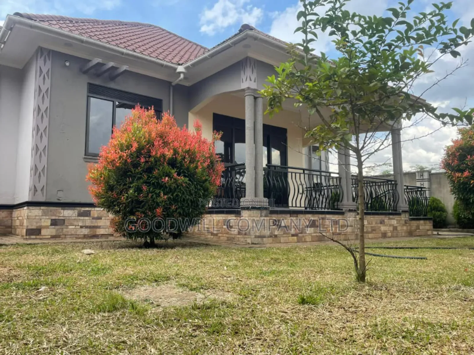 3bdrm House in Matuga Bombo Road, Central Division for sale