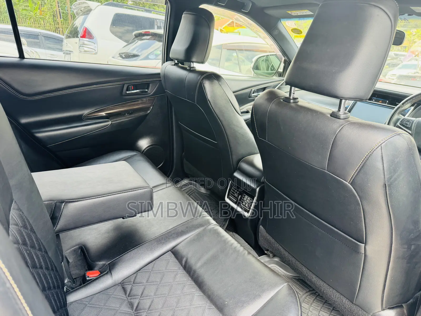 Toyota Harrier 2.0 2015 White