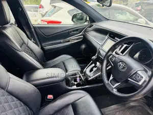 Toyota Harrier 2.0 2015 White