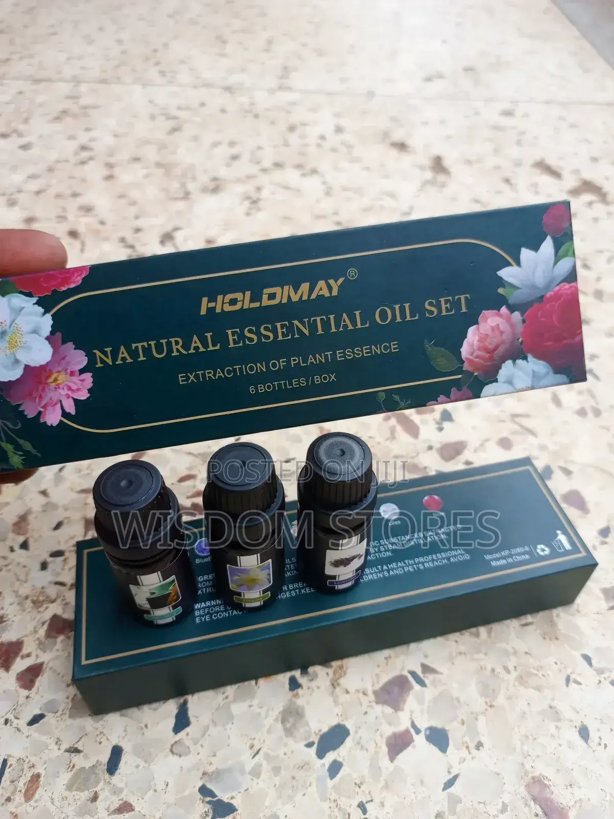 Holdmay Natural Essential Oils