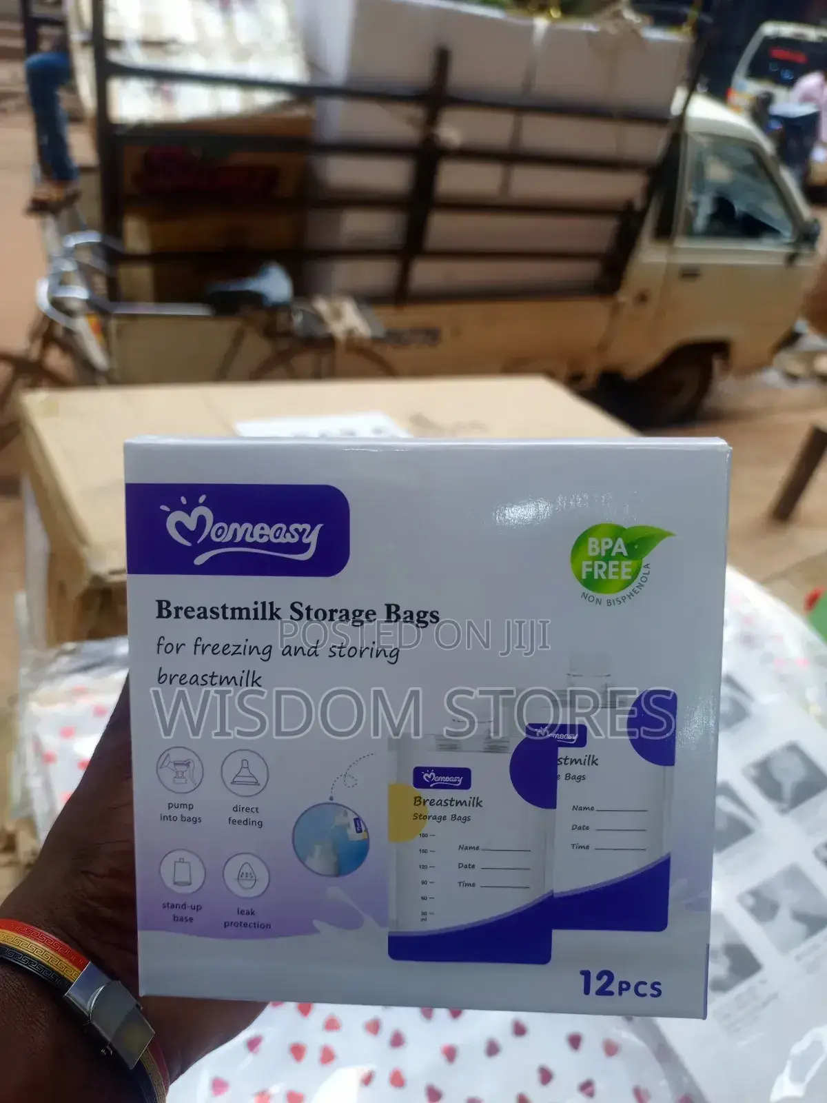 Momeasy Breastmilk Storage Bags.