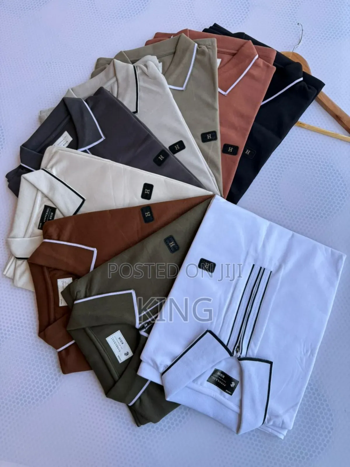 Outfit T-Shirt Polos