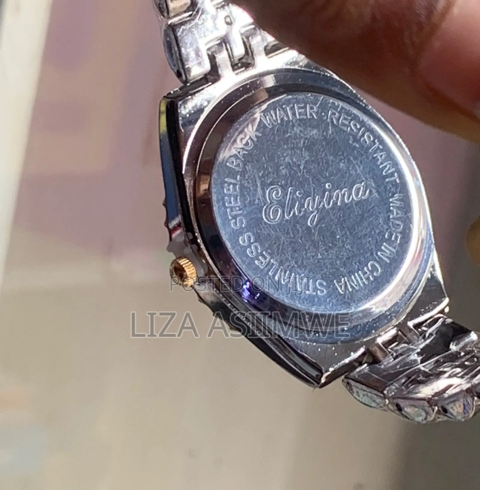 Luxury Lady’S Watch With Date and Day