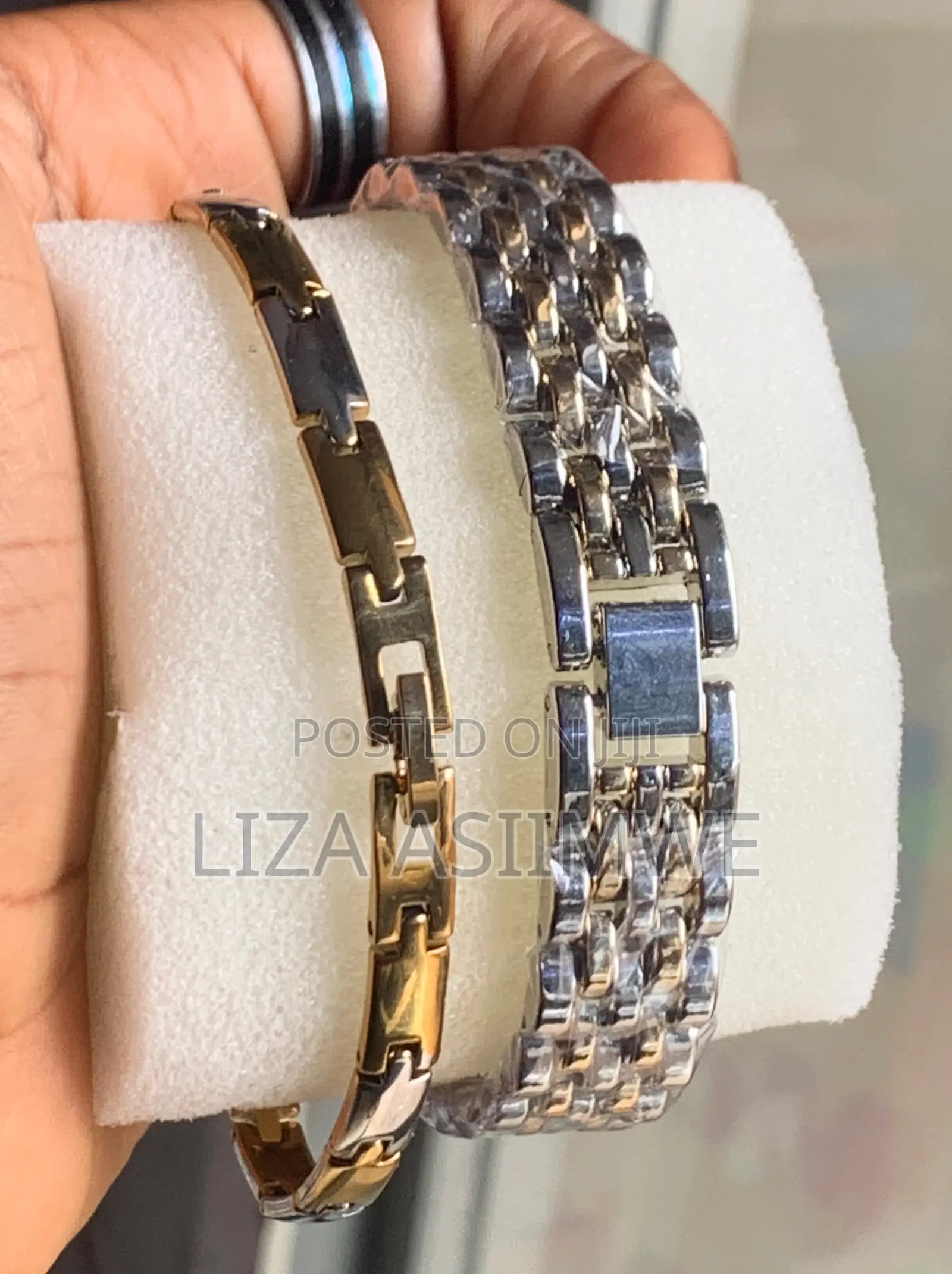 Elegant Women's Two-Tone Watch and Bracelet Set With Rhinestones