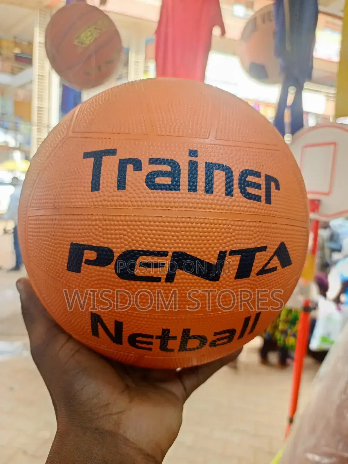 Trainer Penta Netball.