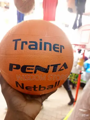 Trainer Penta Netball.