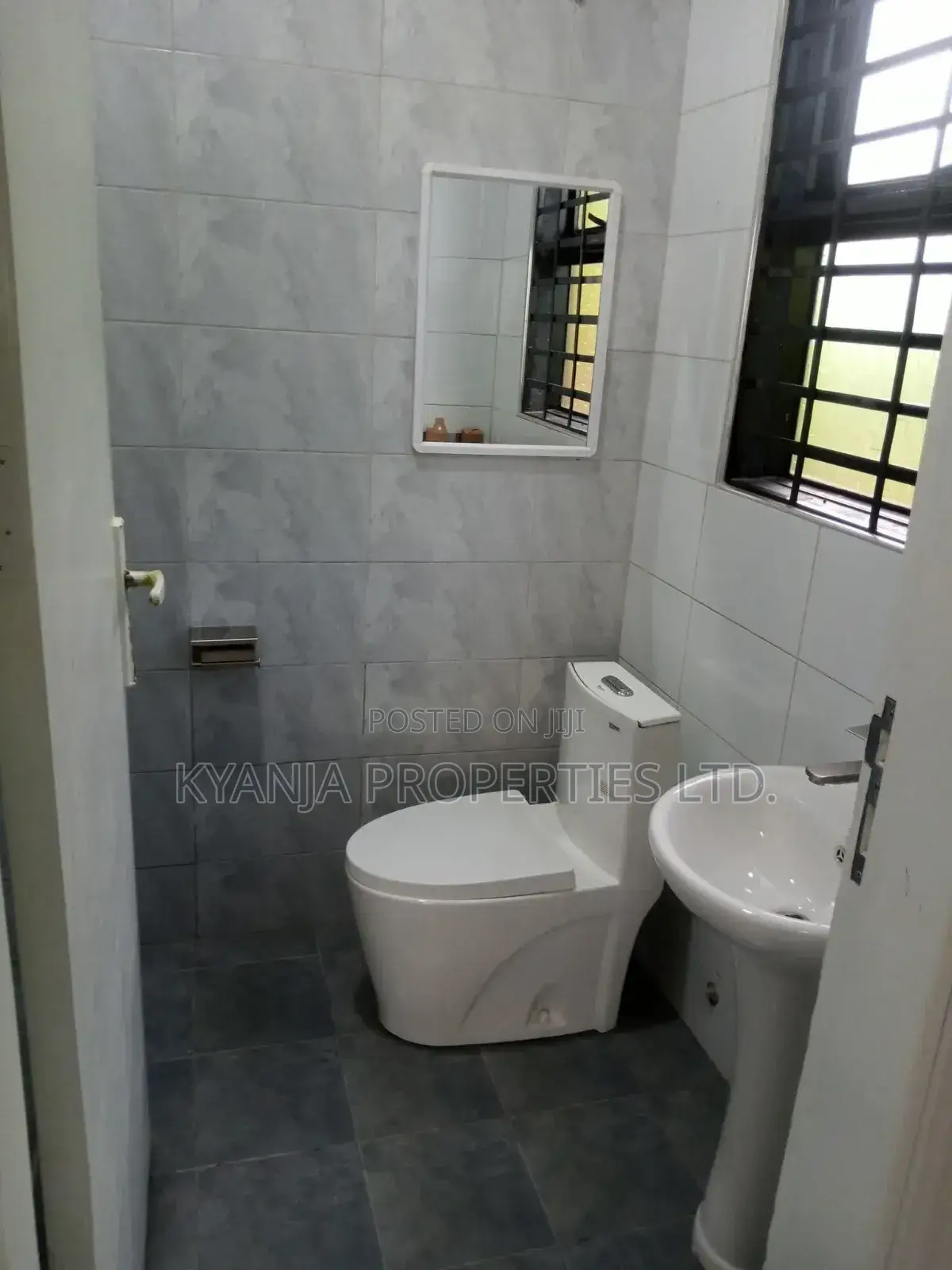 1bdrm Apartment in Bahai Luxury, Central Division for rent