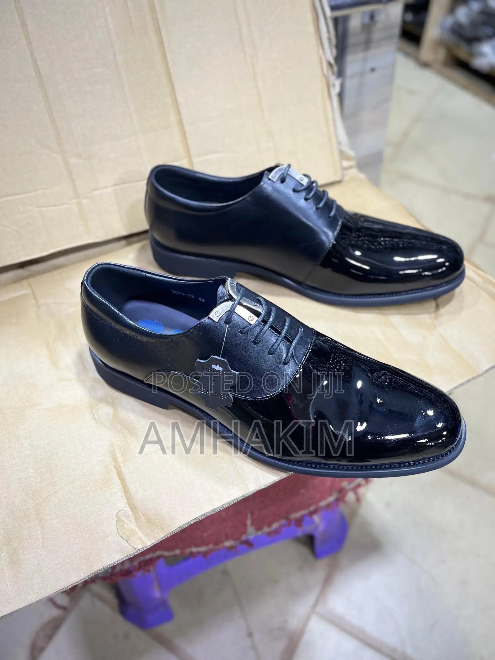 Classic Men's Half Shinny Full Rubber Soled Oxfords In Stock