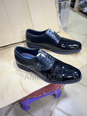 Classic Men's Half Shinny Full Rubber Soled Oxfords In Stock