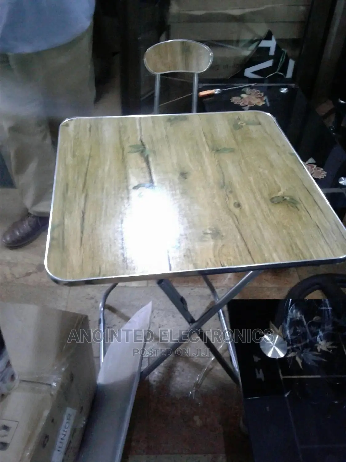 Foldable Tables