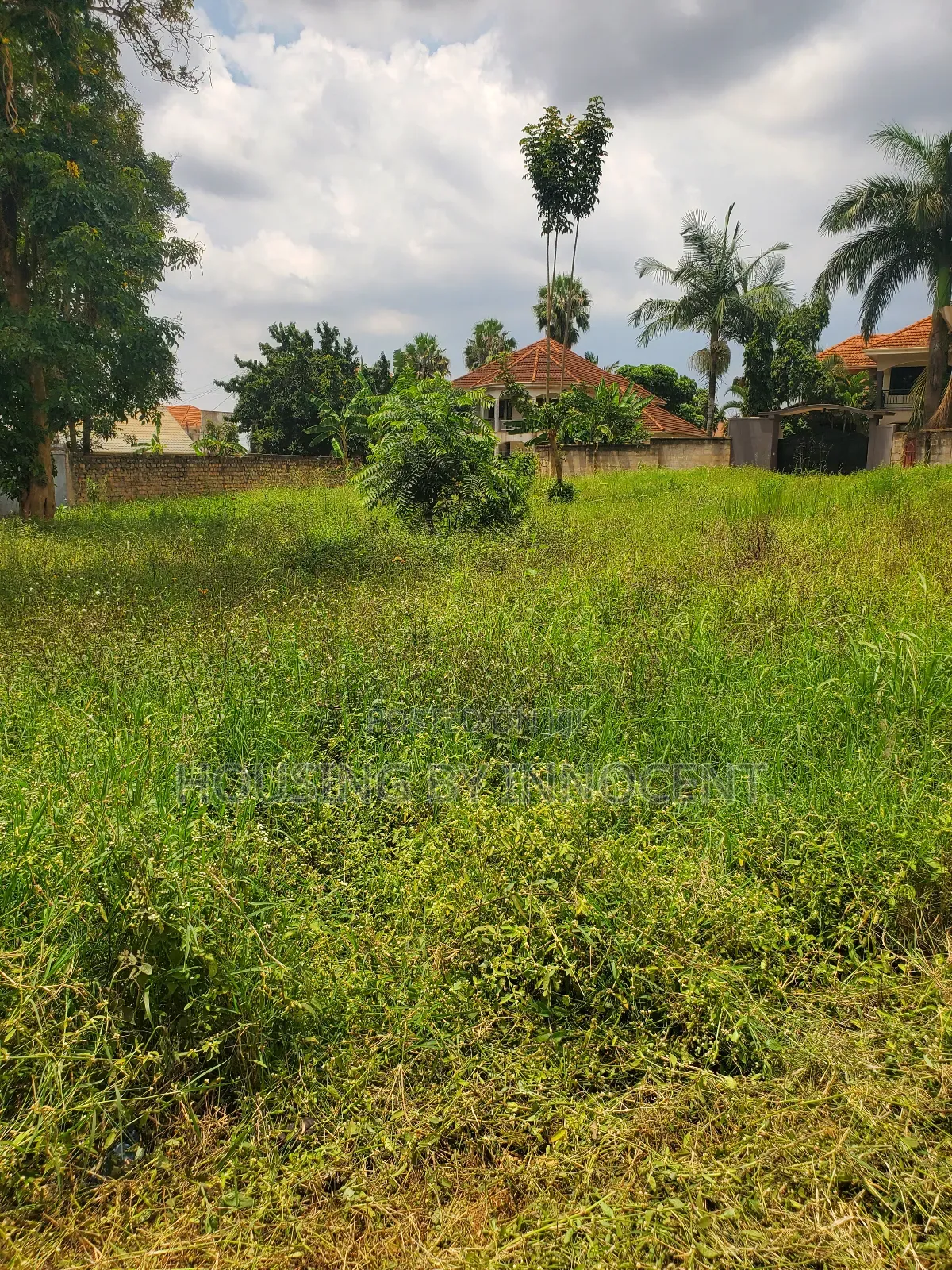 Prime Commercial Use Land for Rent on Kulambiiro Main Road.