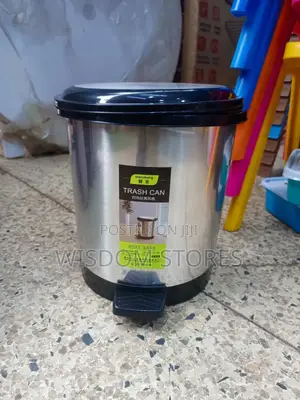 9l Trash Can.