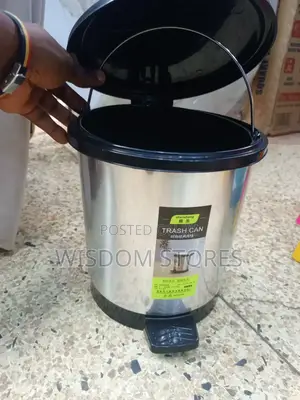 9l Trash Can.