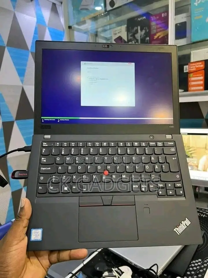 New Laptop Lenovo ThinkPad X280 8GB Intel Core I7 SSD 256GB