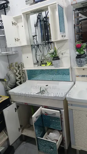 Blue Coloured Basin Carbin