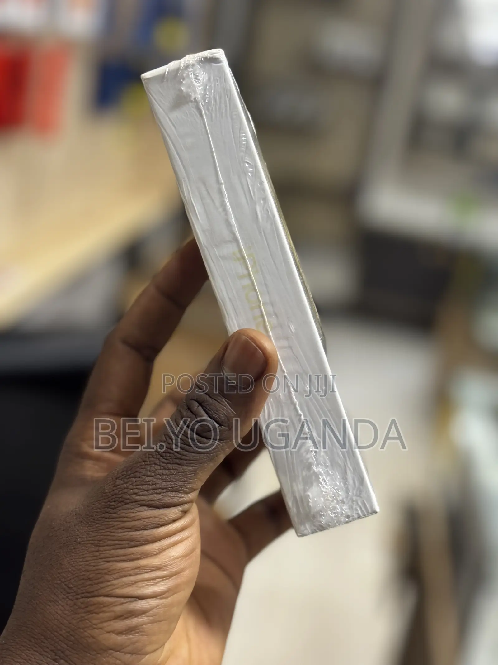 New Apple iPhone 15 256 GB Yellow