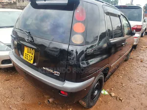 Toyota Raum 1.5 AWD 1999 Black