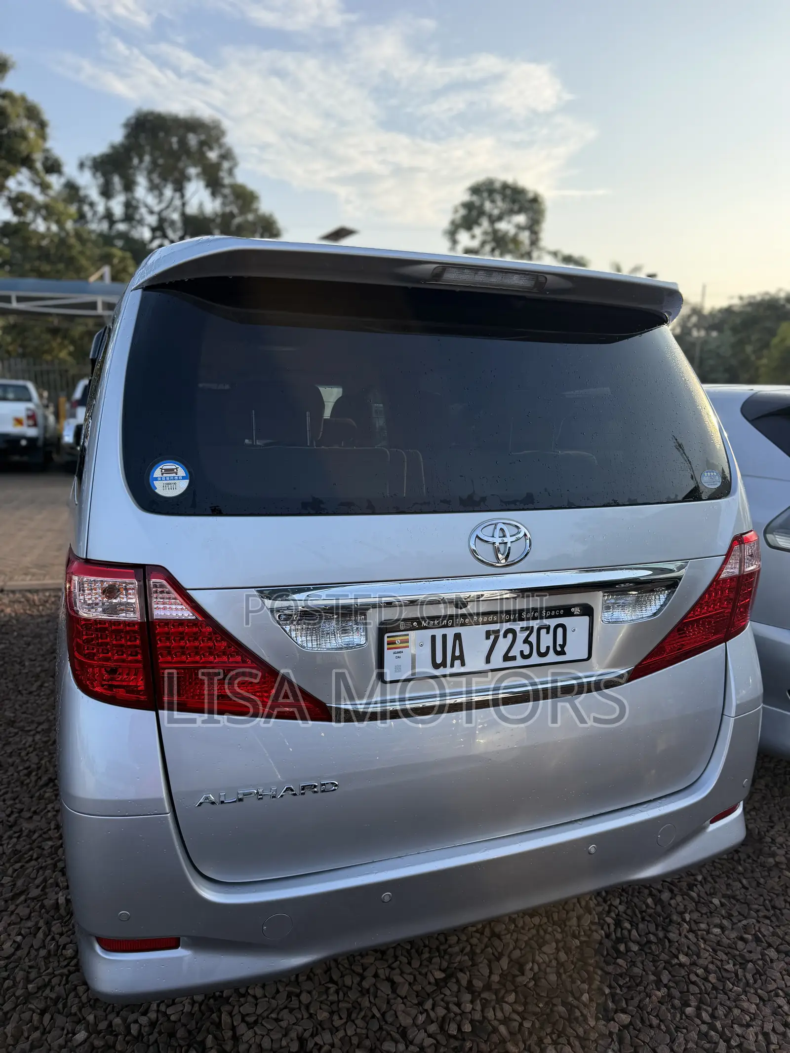 Toyota Alphard 2.4 Petrol AWD 2010 Silver