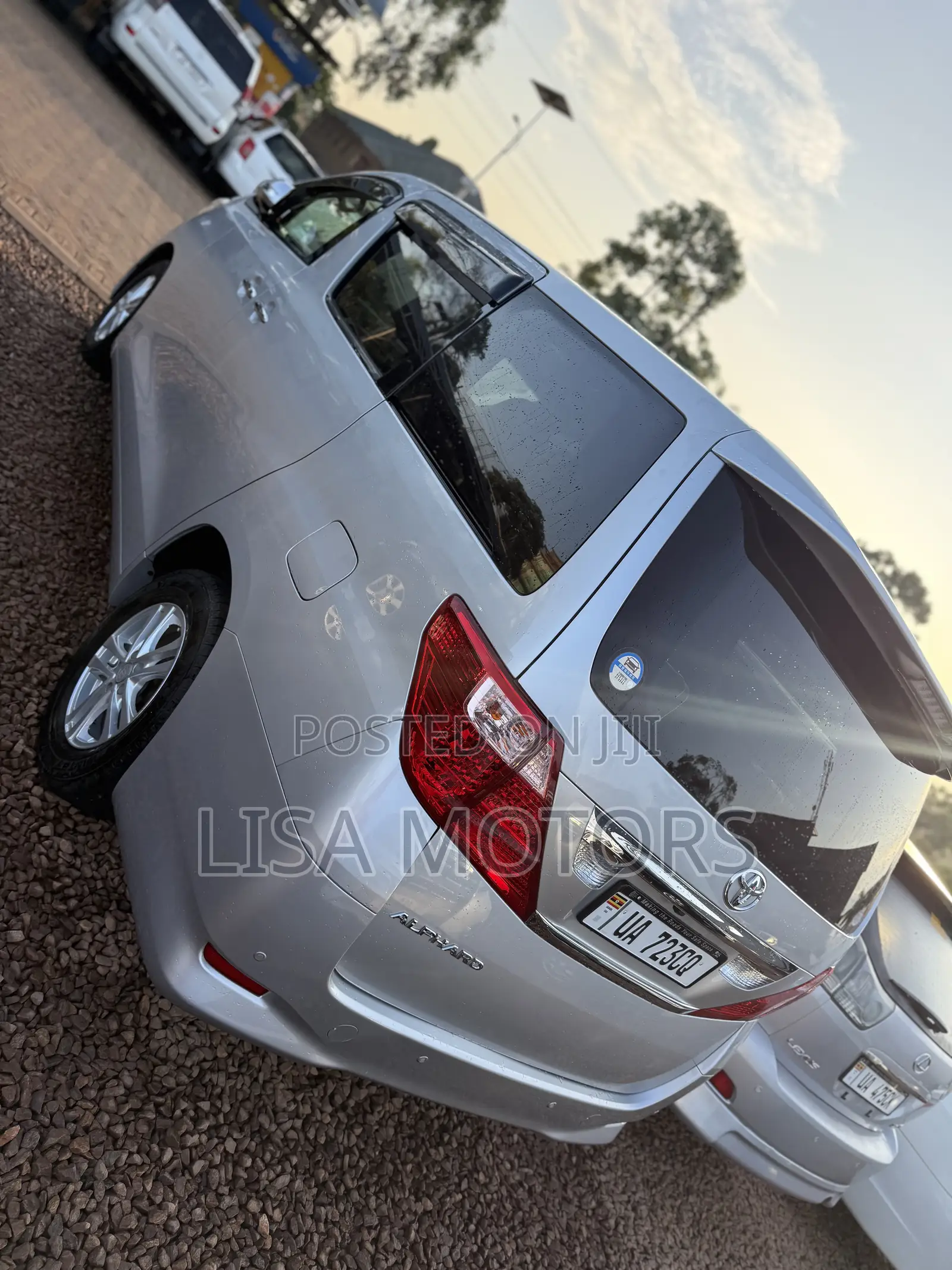 Toyota Alphard 2.4 Petrol AWD 2010 Silver