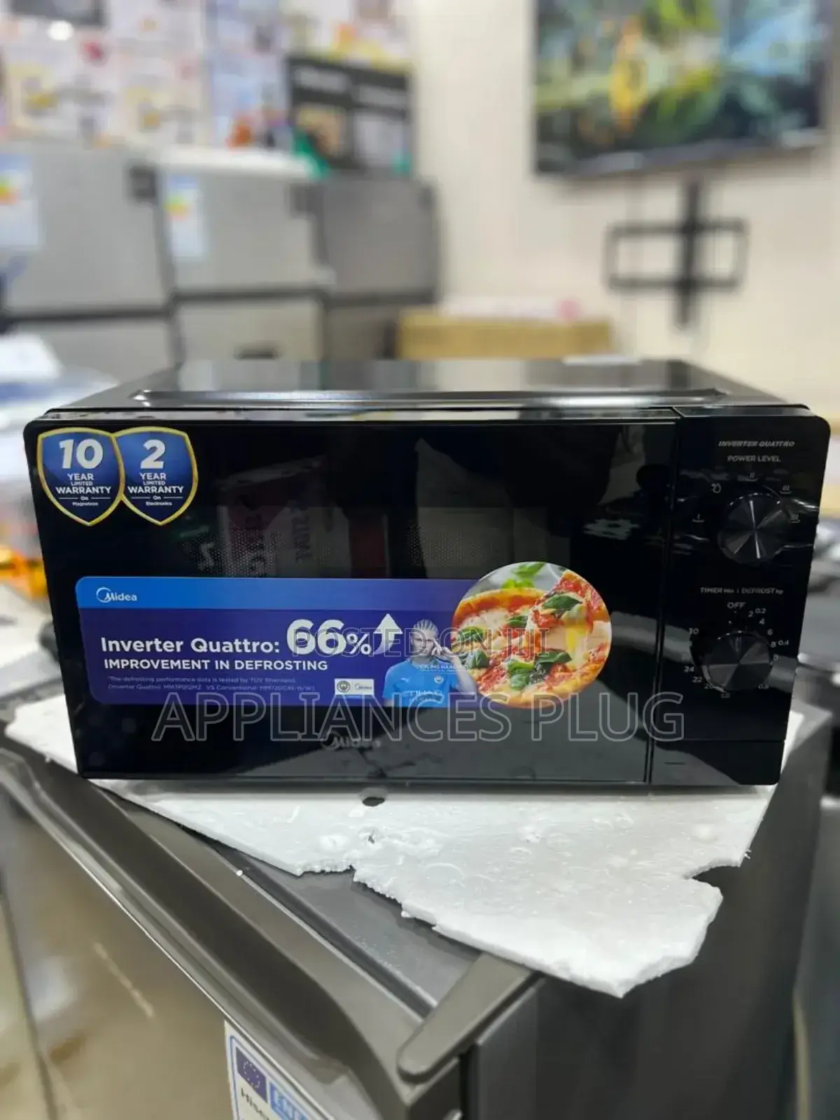 Midea Microwave 20l With an Inverter and 10years Warranty.