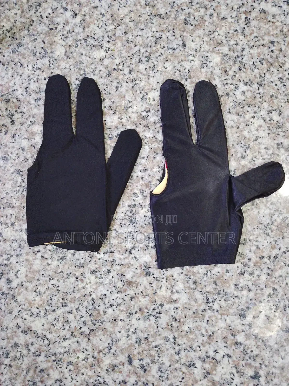 Black Pool Gloves