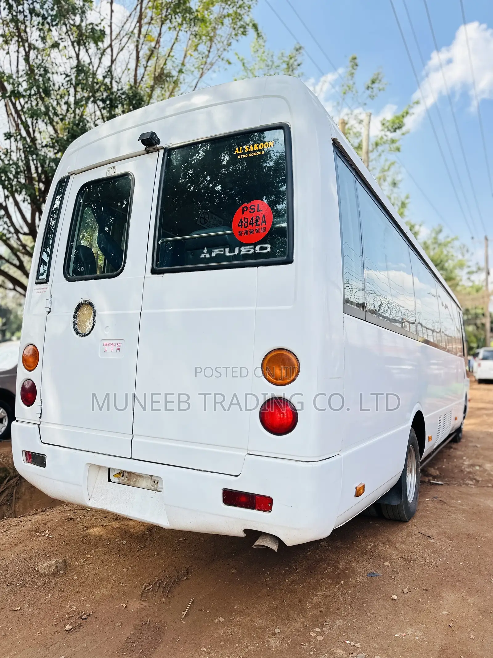 Mitsubishi Fuso Rosa 2016 White