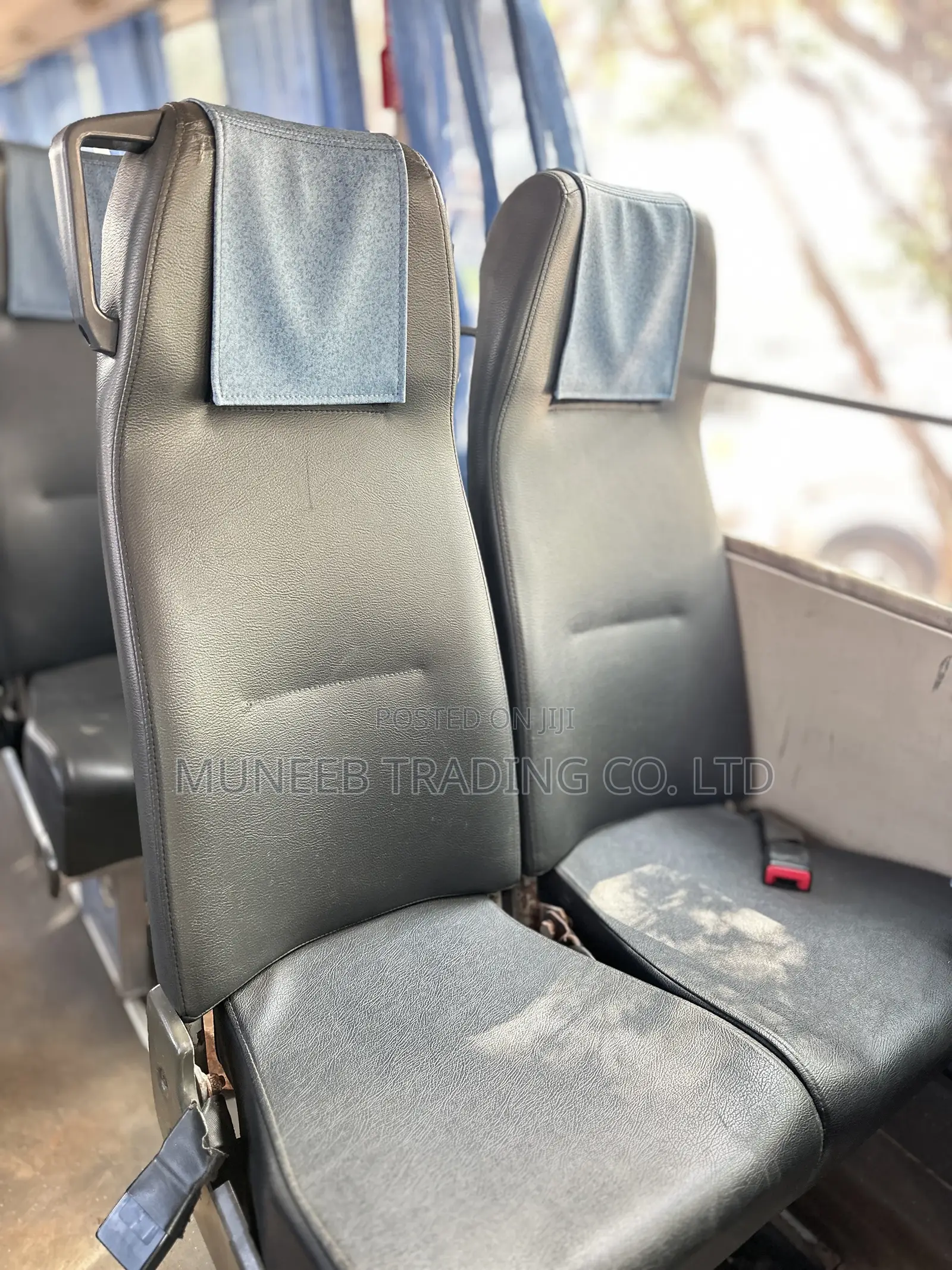 Mitsubishi Fuso Rosa 2016 White