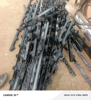 Electric Fence Brackets 8 Lines