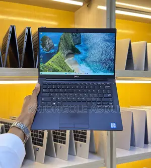 New Laptop Dell Latitude 7390 8GB Intel Core i5 SSD 256GB