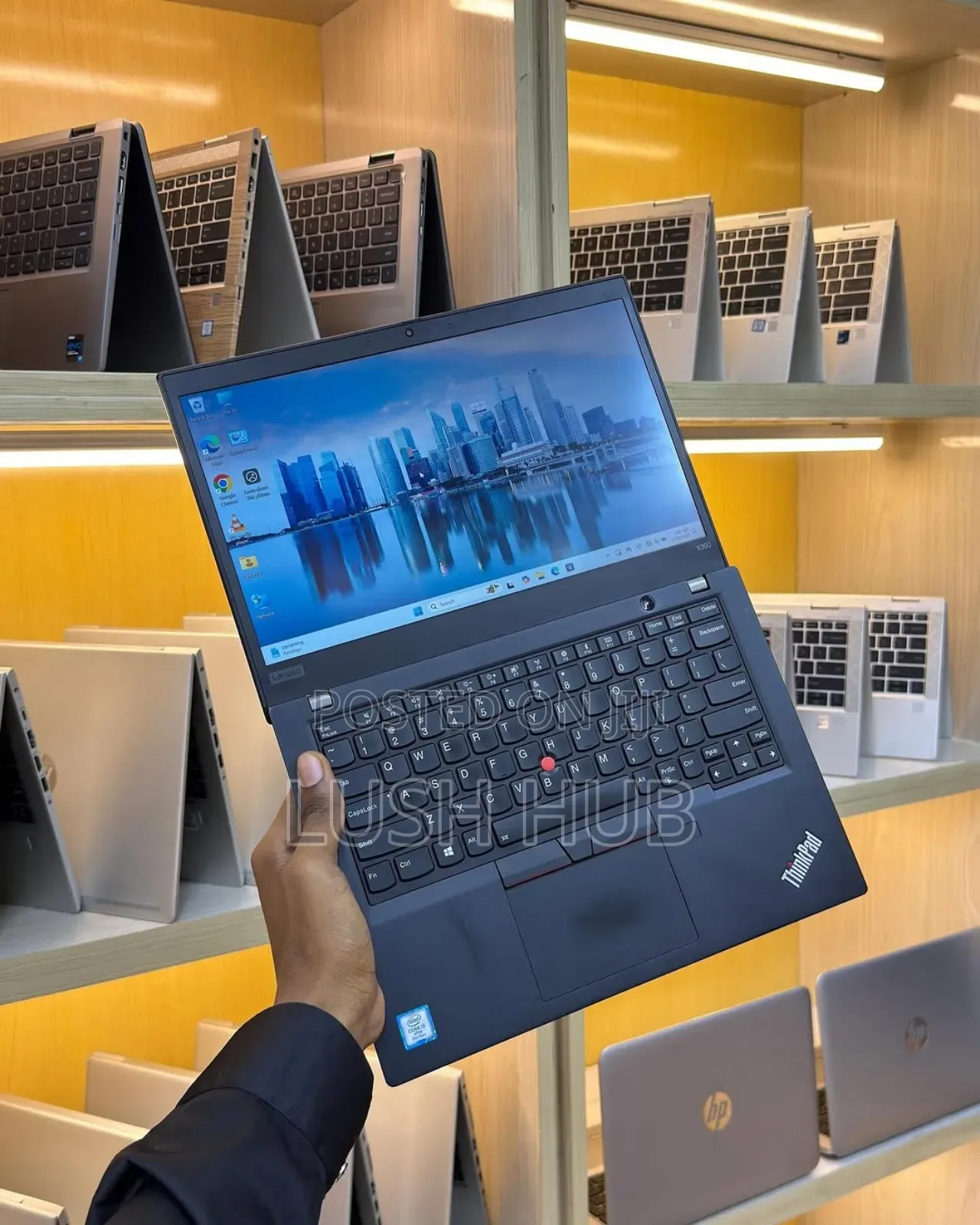 Laptop Lenovo ThinkPad X390 16GB Intel Core I7 SSD 256GB