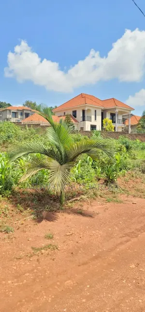 Plot on Sale in Kyanja