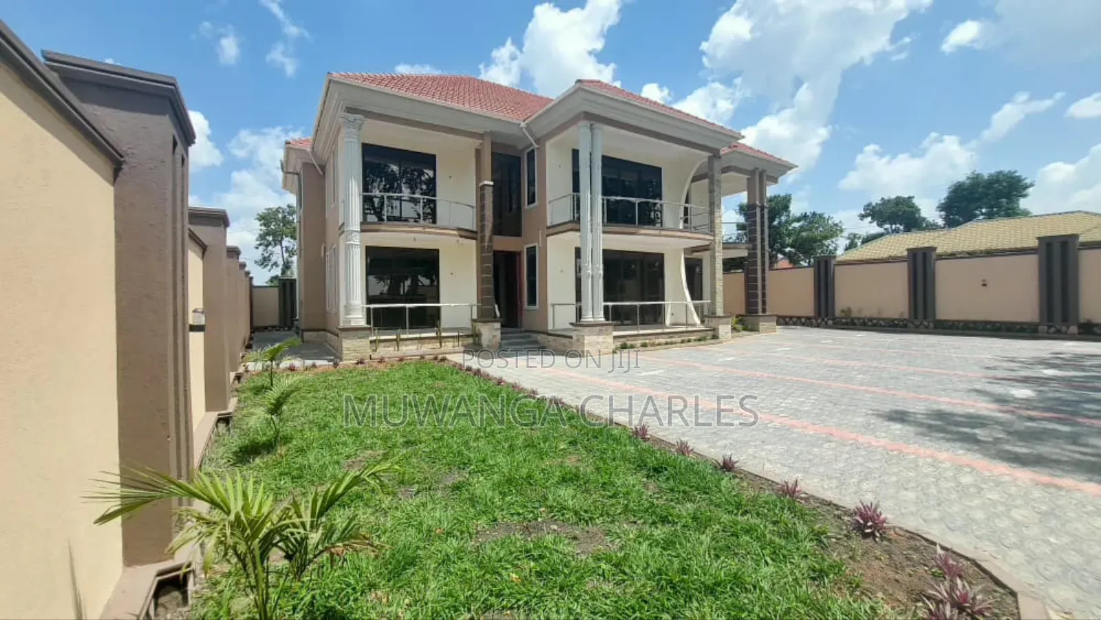 5bdrm Duplex in Fs Properties Ltd, Nakawa for sale
