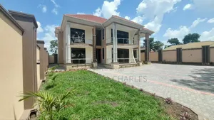 5bdrm Duplex in Fs Properties Ltd, Nakawa for sale