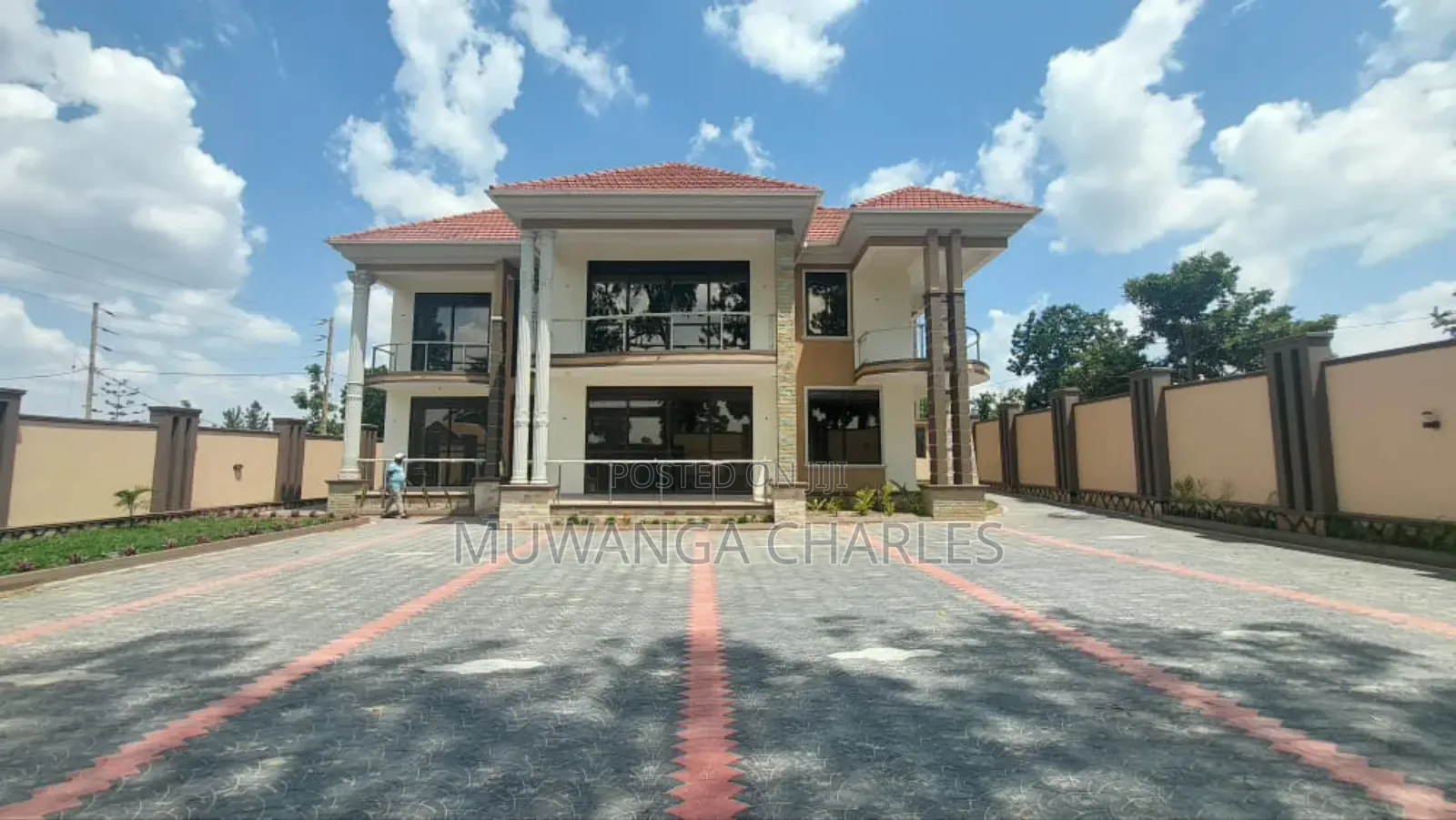 5bdrm Duplex in Fs Properties Ltd, Nakawa for sale