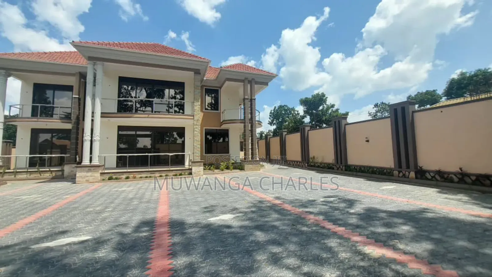 5bdrm Duplex in Fs Properties Ltd, Nakawa for sale