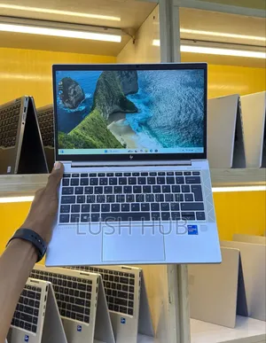 Laptop HP EliteBook 830 G8 16GB Intel Core I7 SSD 512GB