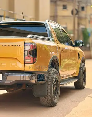 Ford Ranger Wildtrak 2023 Gold